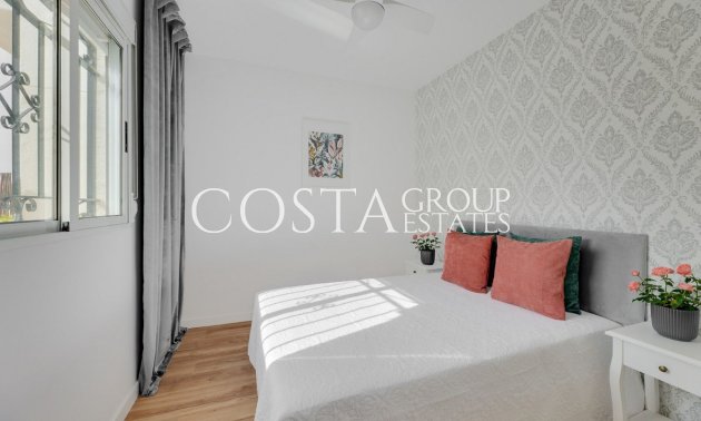 Resale - House -
Orihuela - Punta Prima