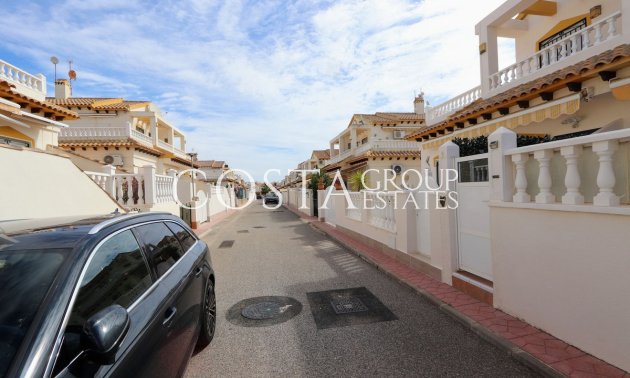 Resale - House -
Orihuela - Punta Prima