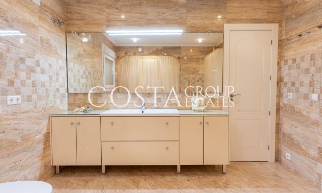 Herverkoop - Villa -
Orihuela - Los Balcones