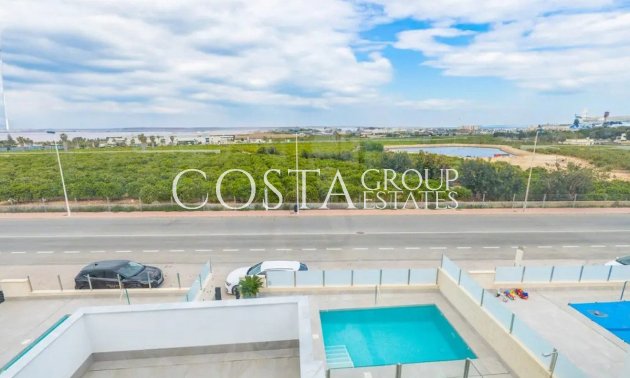 Resale - Villa -
Orihuela - Los Balcones