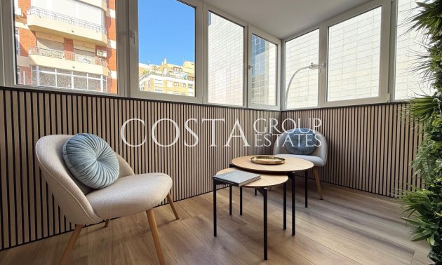 Wiederverkauf - Apartments -
Alicante - Alicante Centro