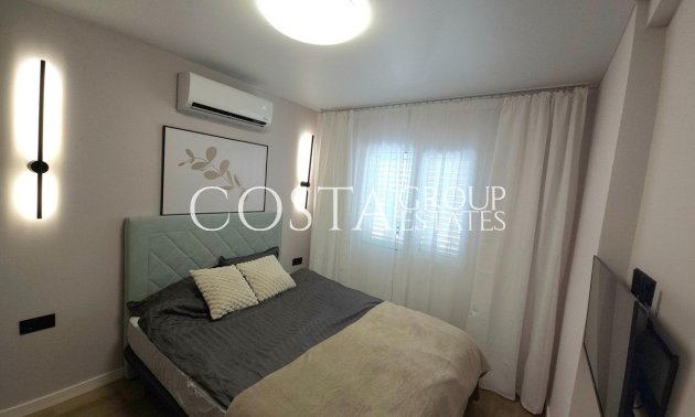 Odsprzedaż - Dom -
Torrevieja - Torrevieja Centro