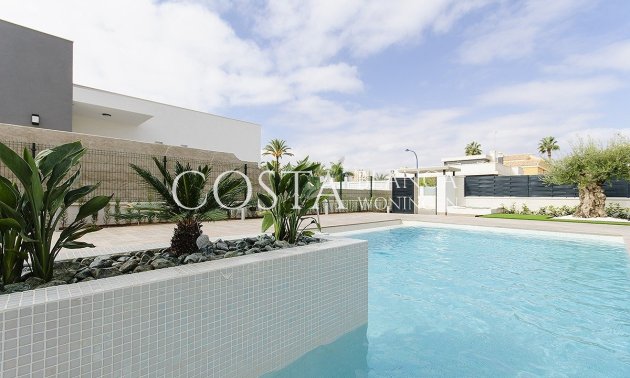 Nieuwbouw Woningen - Villa -
Orihuela Costa - Campoamor