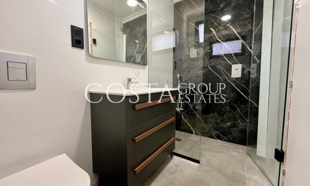 Odsprzedaż - Willa -
Torrevieja - Torrevieja Centro