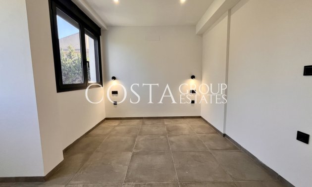 Odsprzedaż - Willa -
Torrevieja - Torrevieja Centro