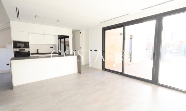 Herverkoop - Villa -
Los Alcazares - Los Alcazares Centro