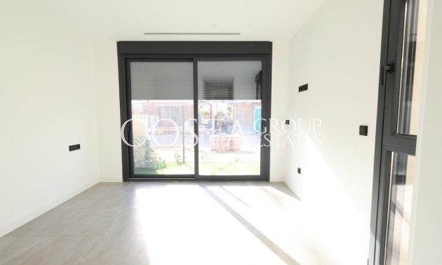 Herverkoop - Villa -
Los Alcazares - Los Alcazares Centro