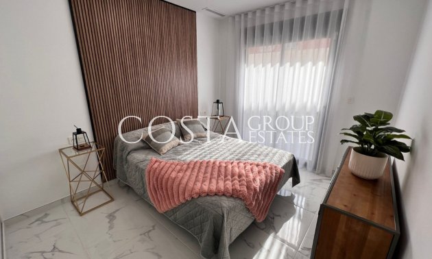 Herverkoop - Villa -
Los Montesinos - Los Montesinos Centro