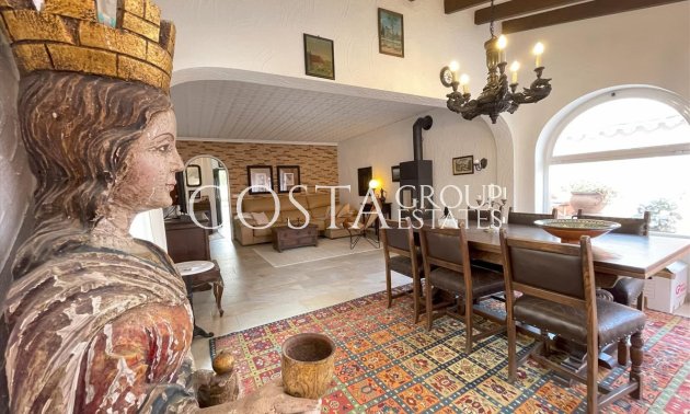 Odsprzedaż - Willa -
Teulada - Moraira