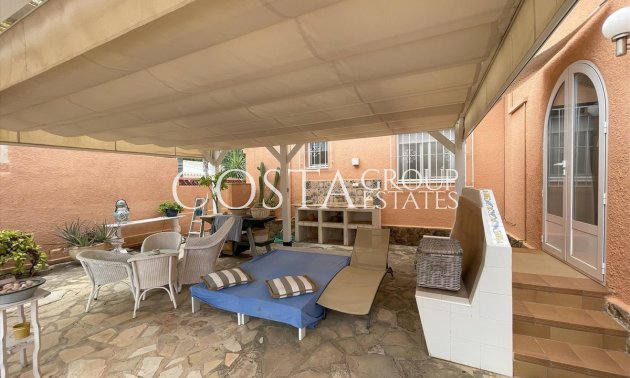 Odsprzedaż - Willa -
Teulada - Moraira