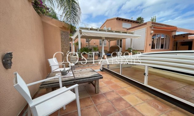 Odsprzedaż - Willa -
Teulada - Moraira