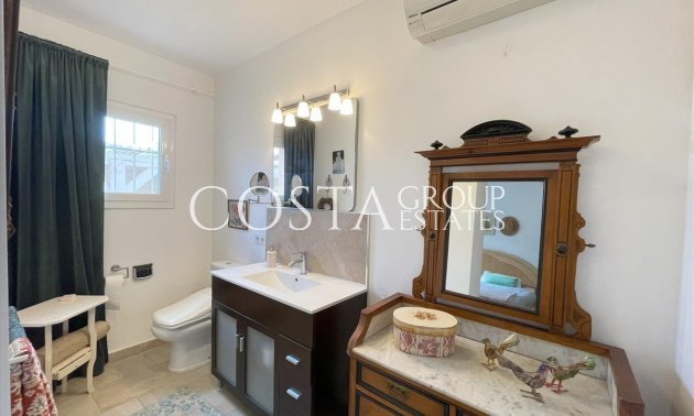 Odsprzedaż - Willa -
Teulada - Moraira