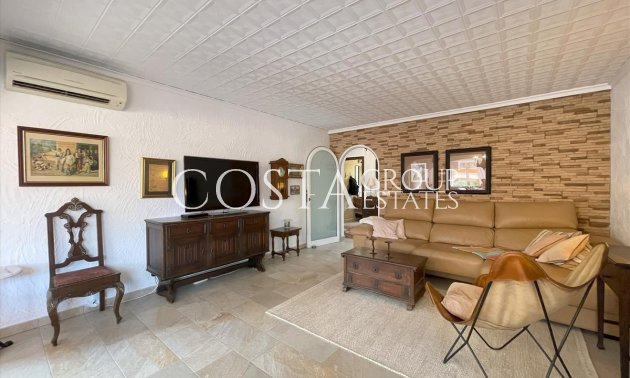 Odsprzedaż - Willa -
Teulada - Moraira