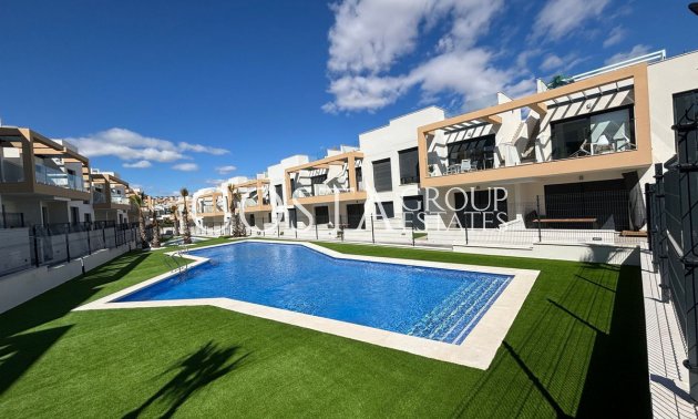 Wiederverkauf - Apartments -
Orihuela - Villamartin