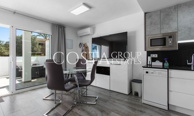 Resale - Villa -
Torrevieja - Lago Jardin