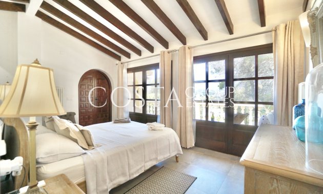 Resale - Villa -
Teulada - Moraira