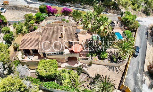 Resale - Villa -
Teulada - Moraira