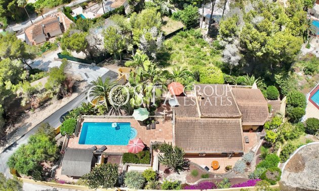 Resale - Villa -
Teulada - Moraira