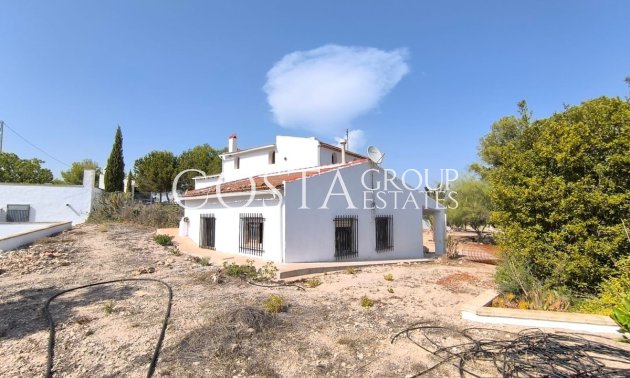 Herverkoop - Villa -
Novelda - Novelda Centro