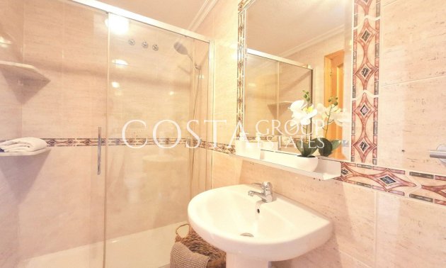 Odsprzedaż - Apartments -
Torrevieja - Torrevieja Centro