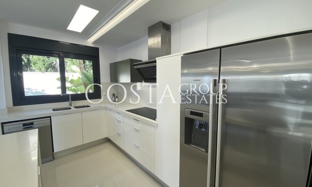 Resale - Villa -
Orihuela - Dehesa de Campoamor