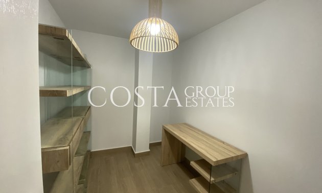 Resale - Villa -
Orihuela - Dehesa de Campoamor