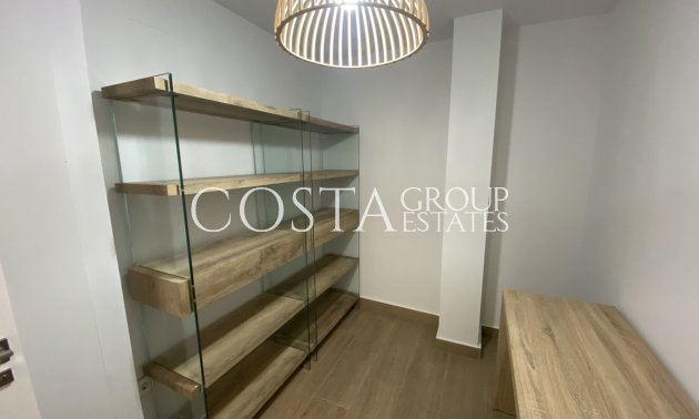 Resale - Villa -
Orihuela - Dehesa de Campoamor