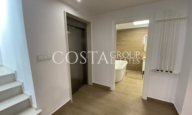 Resale - Villa -
Orihuela - Dehesa de Campoamor