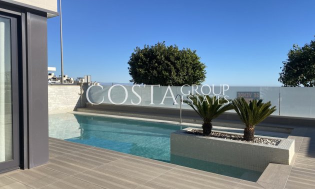 Resale - Villa -
Orihuela - Dehesa de Campoamor