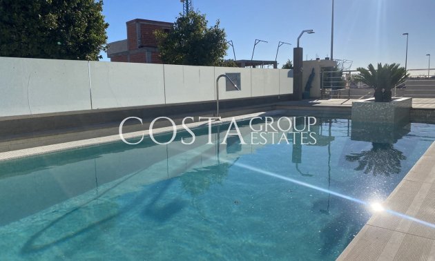 Resale - Villa -
Orihuela - Dehesa de Campoamor