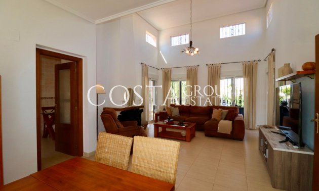Resale - Villa -
Catral - Catral Centro