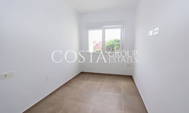 Resale - Villa -
Pilar de la Horadada - Pilar de la Horadada Centro