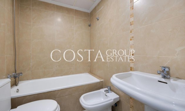 Resale - Apartments -
Torrevieja - Torrevieja Centro