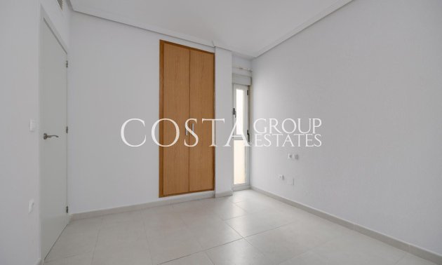 Resale - Apartments -
Torrevieja - Torrevieja Centro