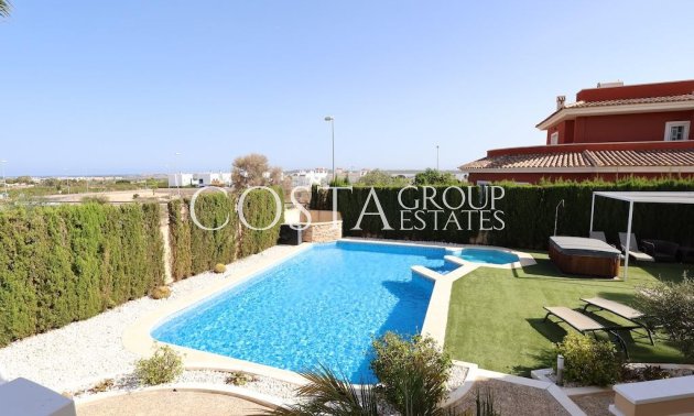 Herverkoop - Villa -
Rojales - Ciudad Quesada