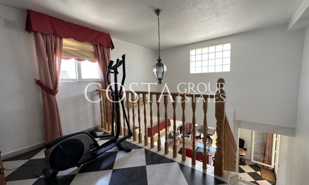 Resale - Villa -
Orihuela - Villamartin