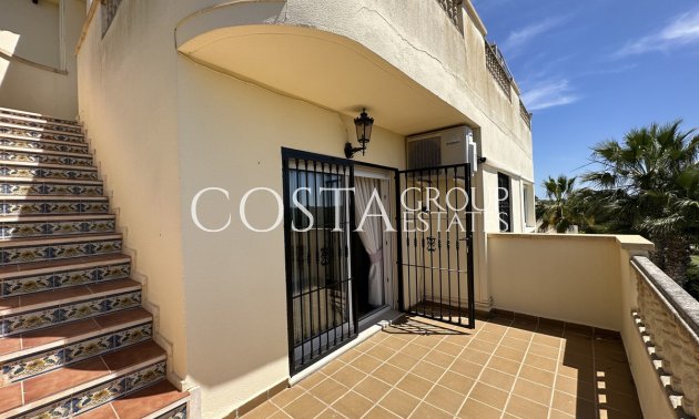 Resale - Villa -
Orihuela - Villamartin