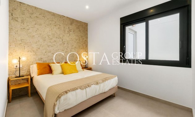 Nowy budynek - Willa -
San Pedro del Pinatar - Polideportivo