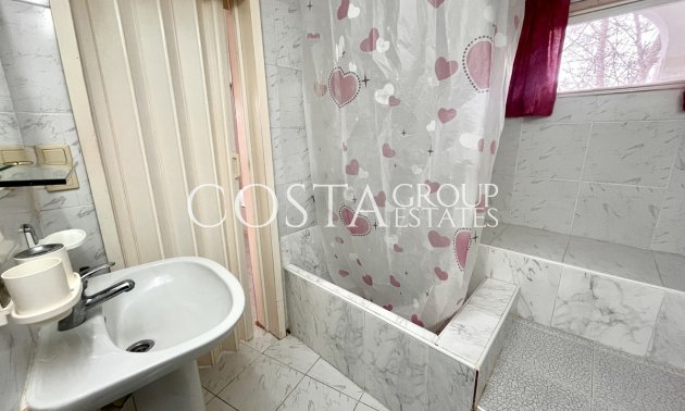 Resale - Villa -
Pilar de la Horadada - Pinar de Campoverde