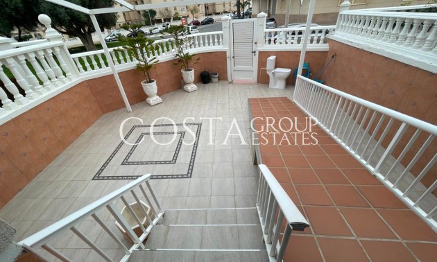 Resale - House -
Guardamar del Segura - Guardamar del Segura Centro