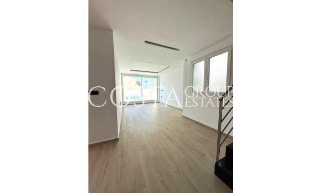 Wiederverkauf - Villa -
Torrevieja - Aguas Nuevas