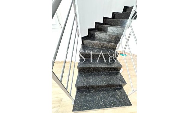 Wiederverkauf - Villa -
Torrevieja - Aguas Nuevas