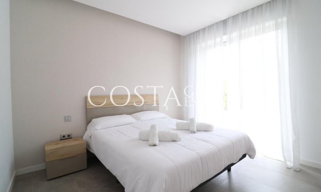 Wiederverkauf - Villa -
Orihuela - Campoamor