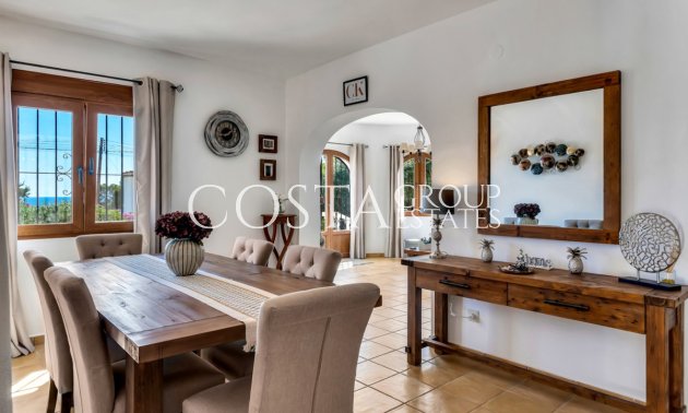 Wiederverkauf - Villa -
Benissa