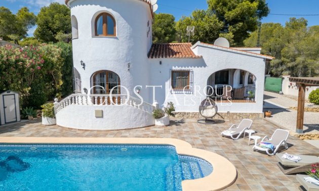 Wiederverkauf - Villa -
Benissa