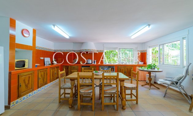 Odsprzedaż - Willa -
Orihuela - Campoamor