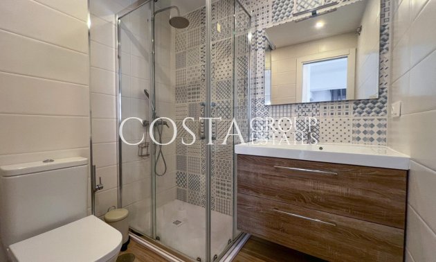 Revente - Apartments -
Alicante - Alicante Centro