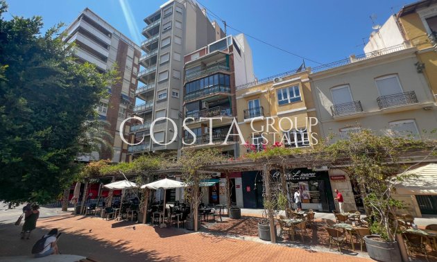 Revente - Apartments -
Alicante - Alicante Centro