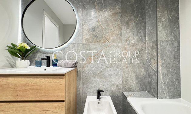 Herverkoop - Apartments -
Torrevieja - Torrevieja Centro