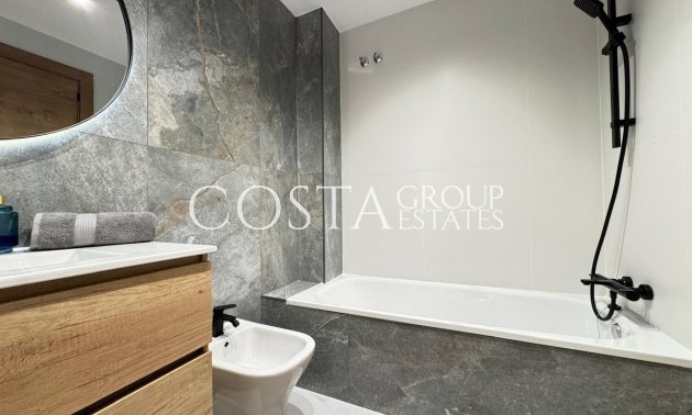 Herverkoop - Apartments -
Torrevieja - Torrevieja Centro